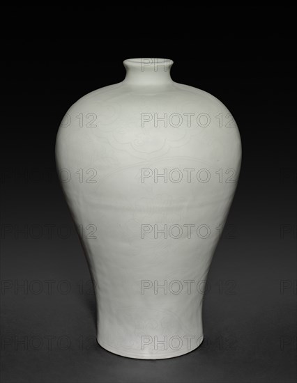 Meiping Vase with Cloud Collars and Peony Sprays, 1403-1424. Creator: Unknown.