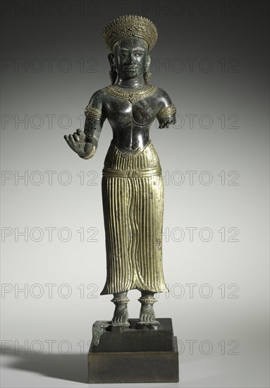 Royal Female Figure, late 1000s. Creator: Unknown.