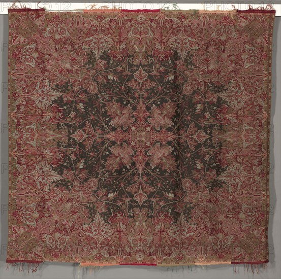 Square Shawl with Quarter Shawl Layout, 1840s. Creator: Unknown.