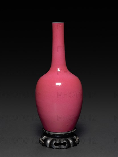 Vase, 1800s. Creator: Unknown.