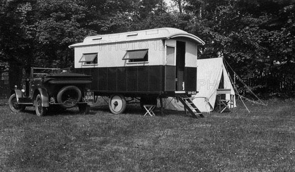 1930 Trojan with Voyageur caravan. Creator: Unknown.