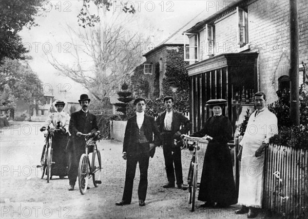 Group of Edwardian cyclists at Exbury in Hampshire. Creator: Unknown.