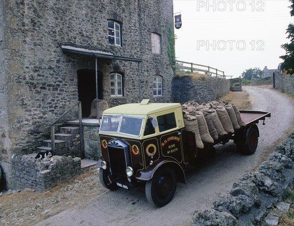 1939 Albion KL 127 3 ton truck. Creator: Unknown.