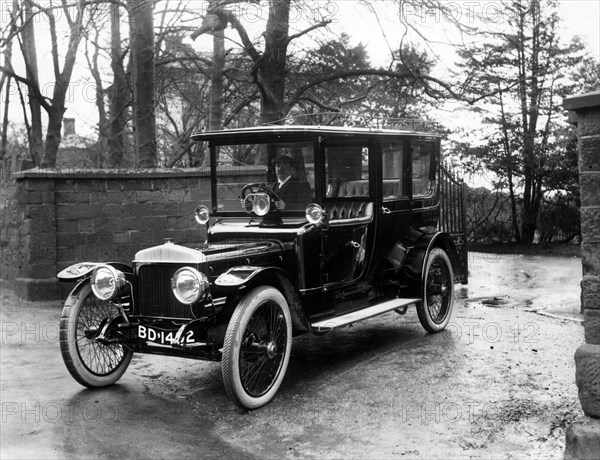 1911 Daimler 38hp Limousine. Creator: Unknown.