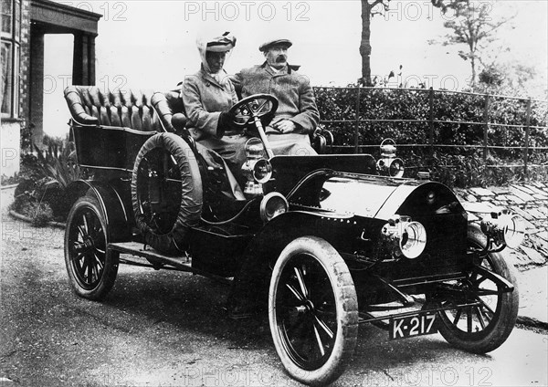 1904 Globe tonneau. Creator: Unknown.