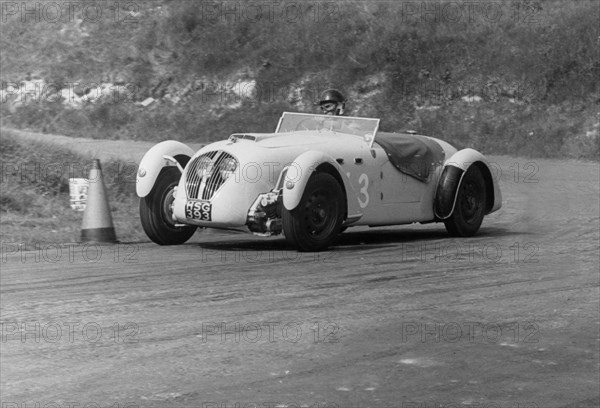 Healey Silverstone, Firle hillclimb 1957, D.L. Mathews. Creator: Unknown.