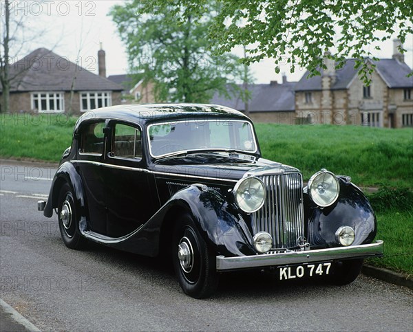 1947 Jaguar MKIV 3.5 litre. Reg KLO 747. Creator: Unknown.