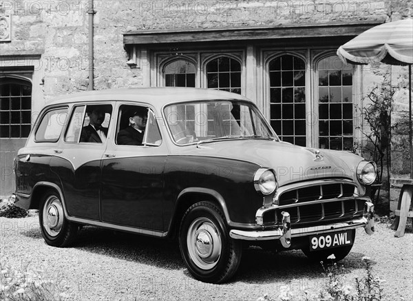 1957 Morris Oxford Traveller series 2. Creator: Unknown.