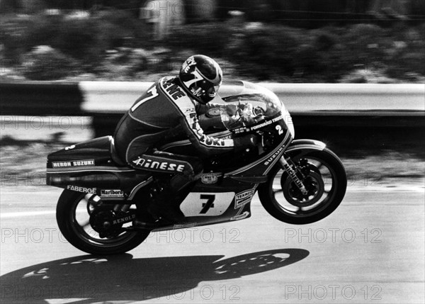 1975 Suzuki 500cc, Barry Sheene at Mallory Park. Creator: Unknown.