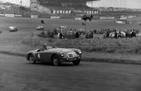 MGA , C. Shove at Brands Hatch 26/12/1957. Creator: Unknown.