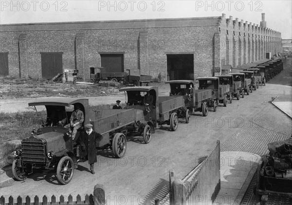 1915 Daimler B types for War Office. Creator: Unknown.