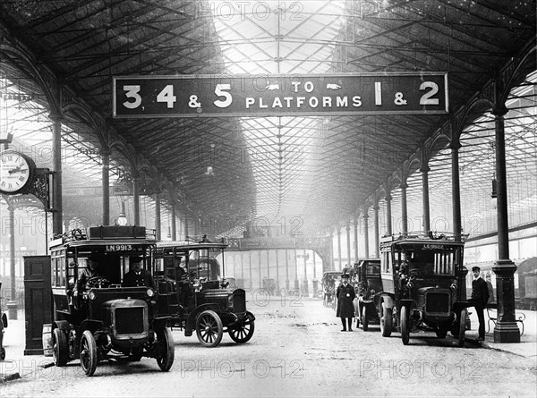 1913 Charing Cross station. Creator: Unknown.