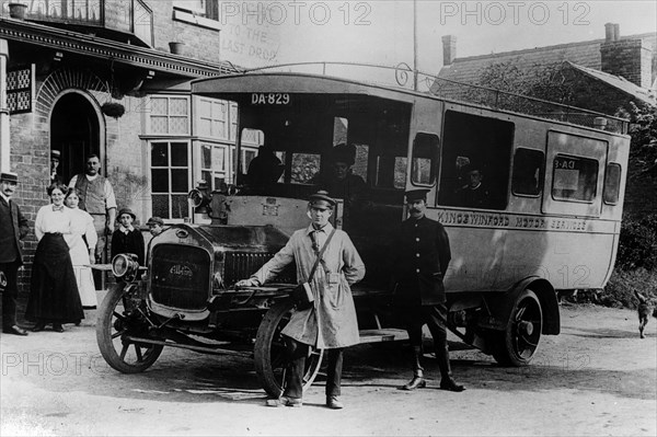 1913 Albion 32hp bus. Creator: Unknown.