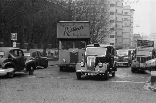 1954 Beardmore MKVII London taxi. Creator: Unknown.