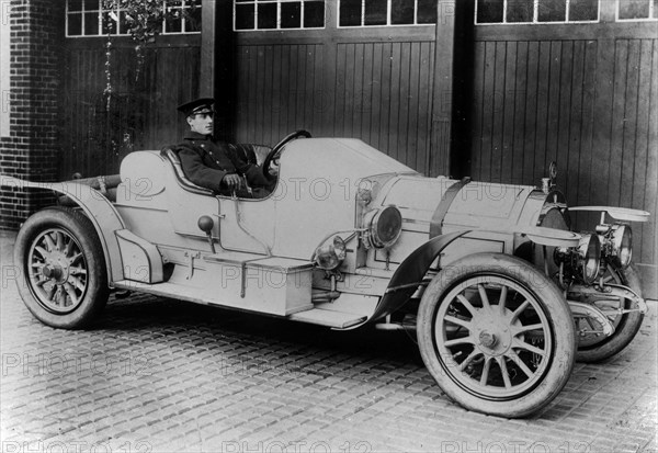 1910 Nagant - Hobson. Creator: Unknown.