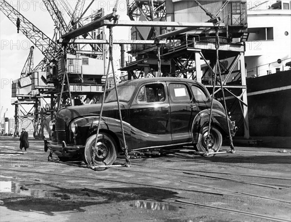 Austin A40 Devon for export, Cardiff 1950. Creator: Unknown.