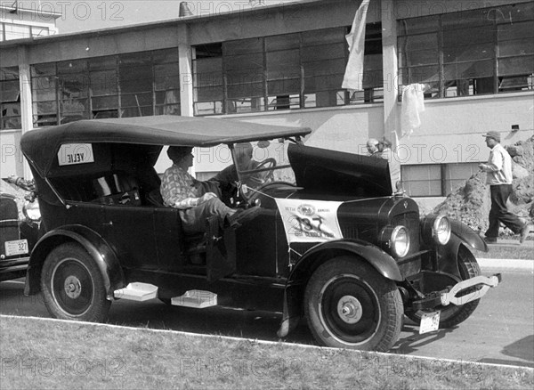 1922 Velie tourer on the 1961 Glidden Tour rally. Creator: Unknown.