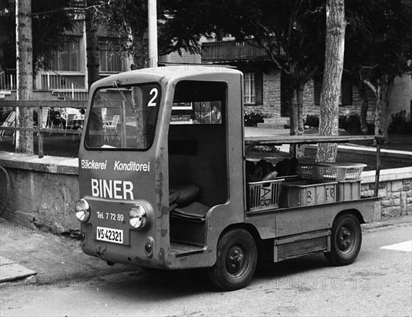 Harbilt 760 electric van. Creator: Unknown.