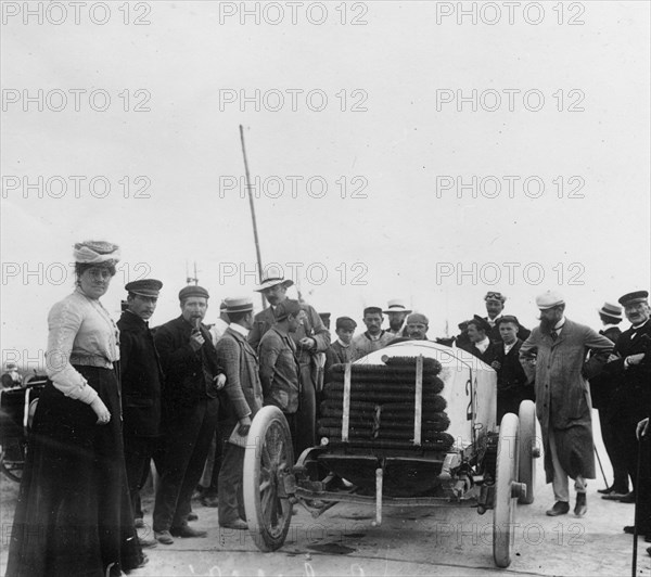 De Dietrich, Gabriel at 1904 Ostend Speed Trials. Creator: Unknown.