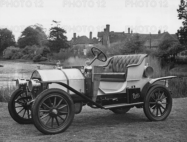 1909 Humber 8hp . Creator: Unknown.