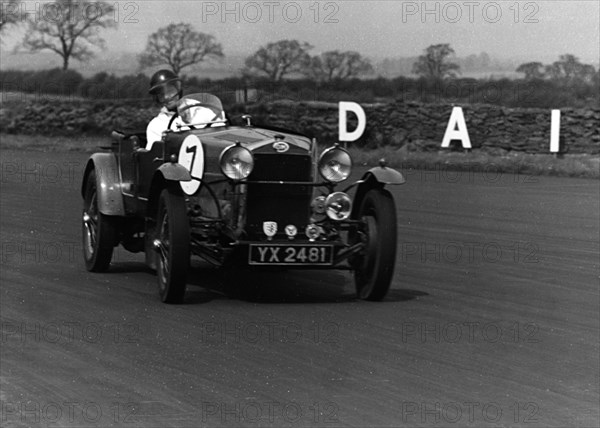 1927 O.M.  Daily Express Trophy Race, Silverstone 1954. Creator: Unknown.