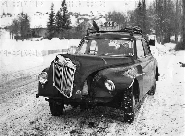 MG Magnette ZA crash, 1955 Monte Carlo rally. Creator: Unknown.