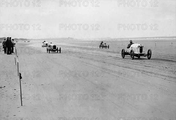 Austro Daimler Sascha, Malcolm Campbell 1922 Saltburn sands. Creator: Unknown.