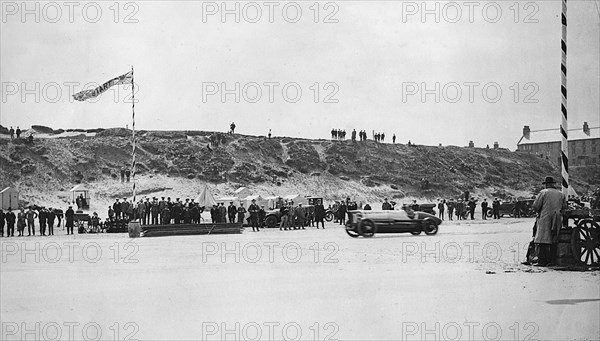 Sunbeam 350hp, Malcolm Campbell, Saltburn Speed Trials 1924. Creator: Unknown.