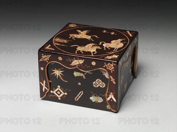 Seal Box with Hunters on Horseback, 17th-18th century. Creator: Unknown.