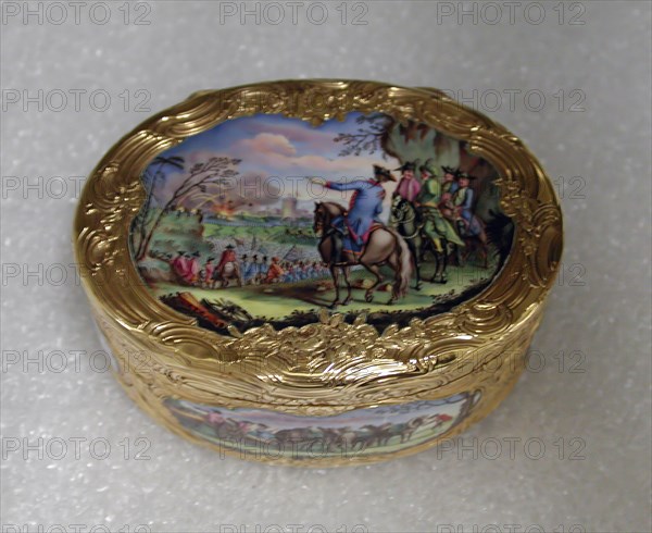 Snuffbox with military scenes, ca. 1770. Creator: I.I.H..