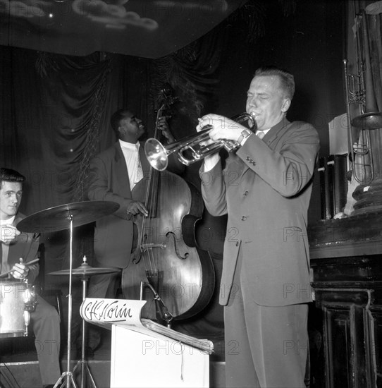 Night jam, Gunnar Siljabloo Nilsson and Carl Henrik Norin's orchestra, Nalen, Stockholm, 1954.  Creator: Unknown.
