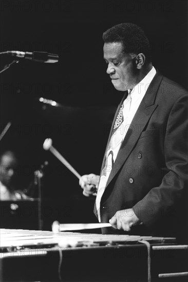 Bobby Hutcherson, on stage, c1995. Creator: Brian Foskett.