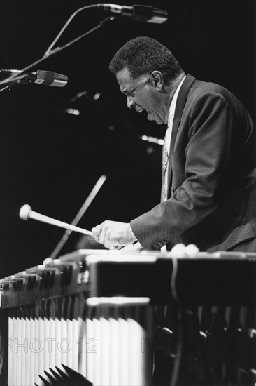 Bobby Hutcherson, on stage, c1995. Creator: Brian Foskett.