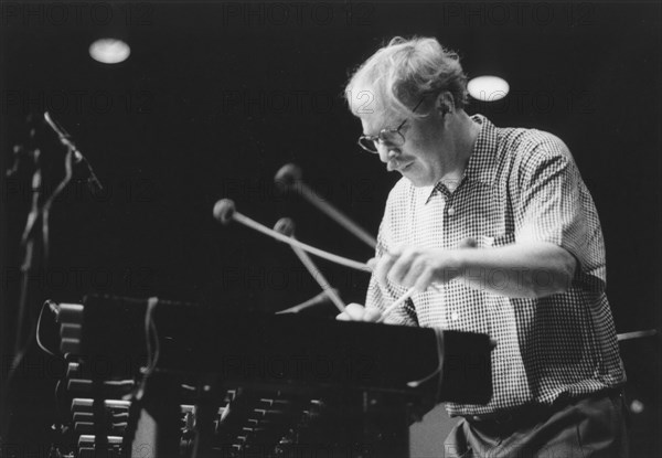 Gary Burton, c2000. Creator: Brian Foskett.