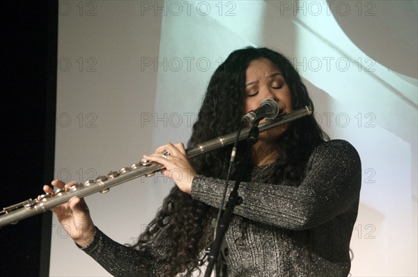 Kyla Brox, Kyla Brox Duo, Crawley Blues Club Hawth Crawley West Sussex, 14 Feb 2020.