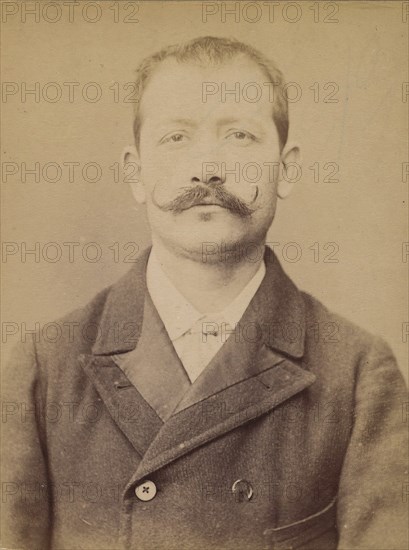 Bernard. Paul, Auguste. 32 ans, né à Crest (Drôme). Employé. Excitation au meurtre, anarchiste. 11/2/94. , 1894.