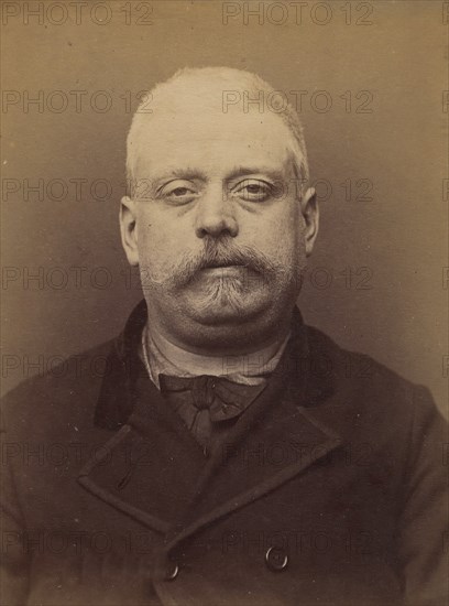 Aumaréchal. Auguste. 44 ans, né à Chateaumeillant (Cher). ébéniste. Association de malfaiteurs. 8/3/94., 1894.