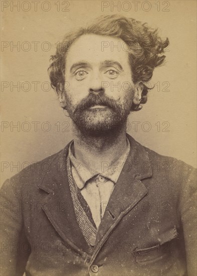 Carraglia. Charles. 39 ans, né à Moceto (It). Homme de lettres. Anar, infraction à la loi du 21/6/73. 13/3/94. , 1894.