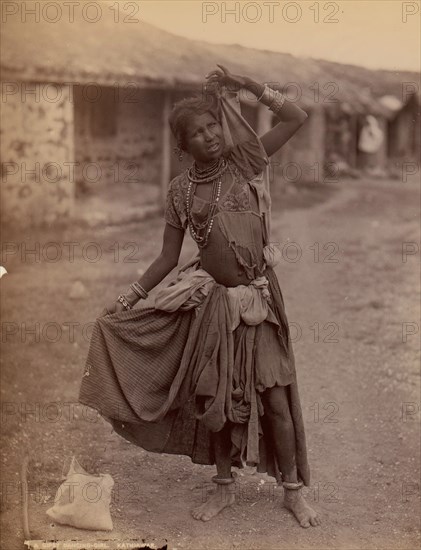 [A Gypsy Dancing-Girl, Kathiawar], ca. 1915.