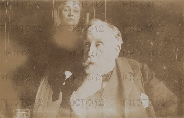 [Self-Portrait with Zoé Closier], probably 1895.