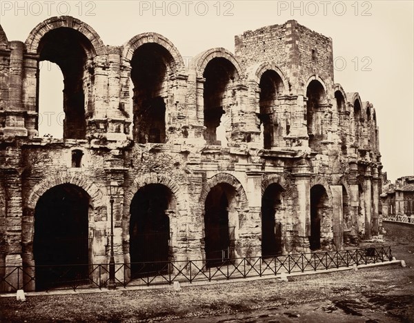 Arles, Amphithéâtre, before June 1, 1860.