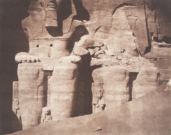 Abo-Sembil, Grand Spéos, Statues Colossales vues de Face (Parte Inférieure), 1851-52.