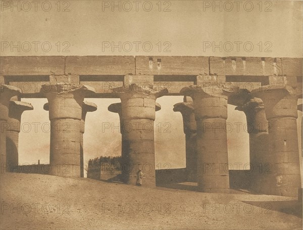 Grande Colonnade du Palais d'Aménophis III, à Luxor, Thèbes, 1849-50.