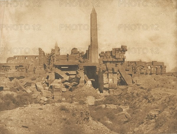 Ruines du Palais de Karnac - Vue prise à l'extrêmité du Sanctuaire, 1849-50.