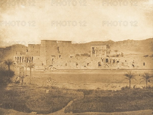 Vue générale de l'ile de Philae, prise de l'ile de Begueh (Ouest), 1849-50.