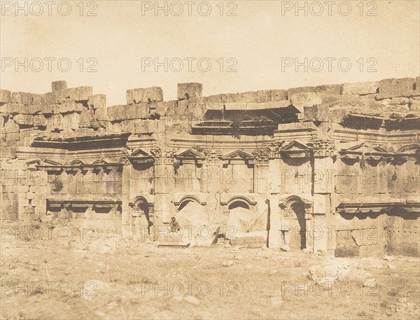 Intérieur de l'enceinte du Temple de Baalbek (Héliopolis), September 15, 1850.