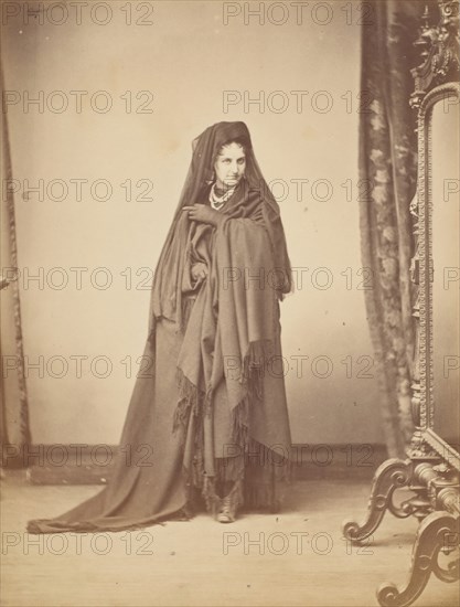 Sèriè à la Ristori, 1860s.