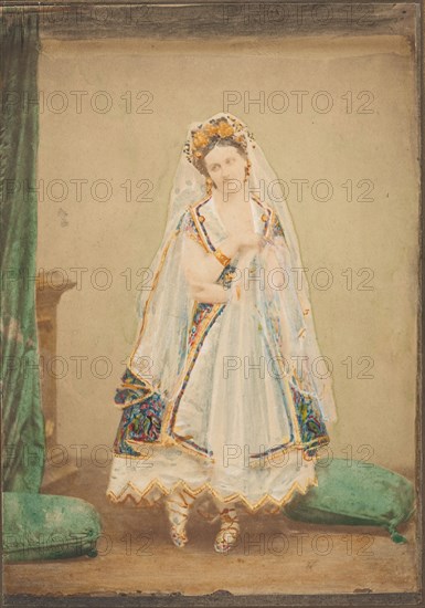 [La Comtesse in robe de piqué or as Judith (?)], 1860s.