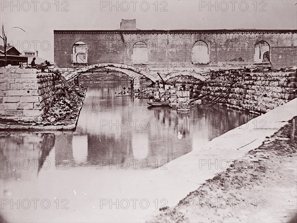 Ruins near Canal Basin, Richmond, 1865. Formerly attributed to Mathew B. Brady.