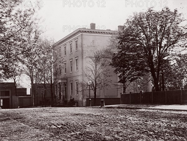 Jeff. Davis House, Executive Mansion, C.S.A., Richmond, 1865. Formerly attributed to Mathew B. Brady.